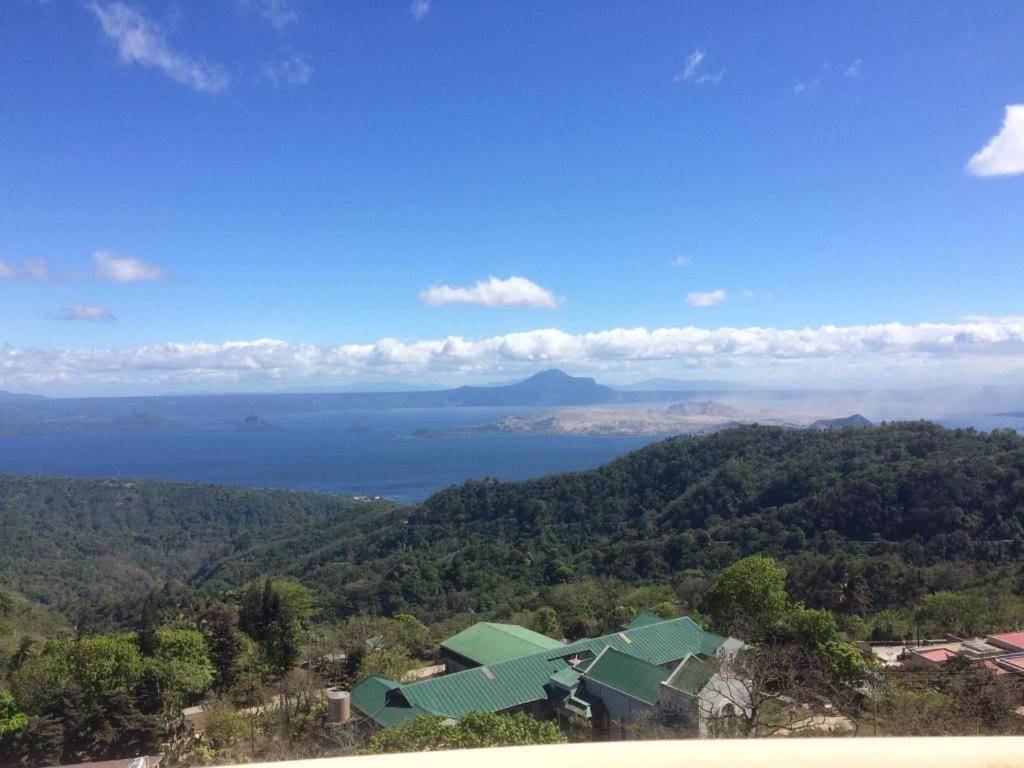 Cityland Tagaytay Taal Lake View City View Free Pool Parking Studios With Balcony Are City View 따가이따이 외부 사진