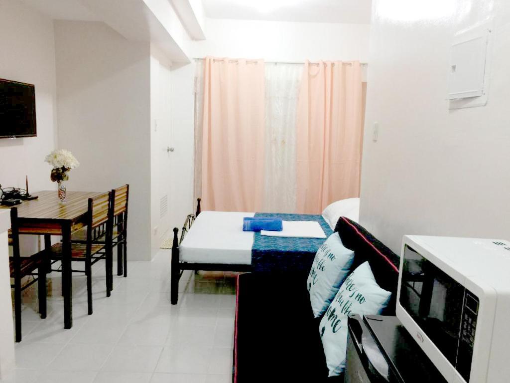 Cityland Tagaytay Taal Lake View City View Free Pool Parking Studios With Balcony Are City View 따가이따이 외부 사진