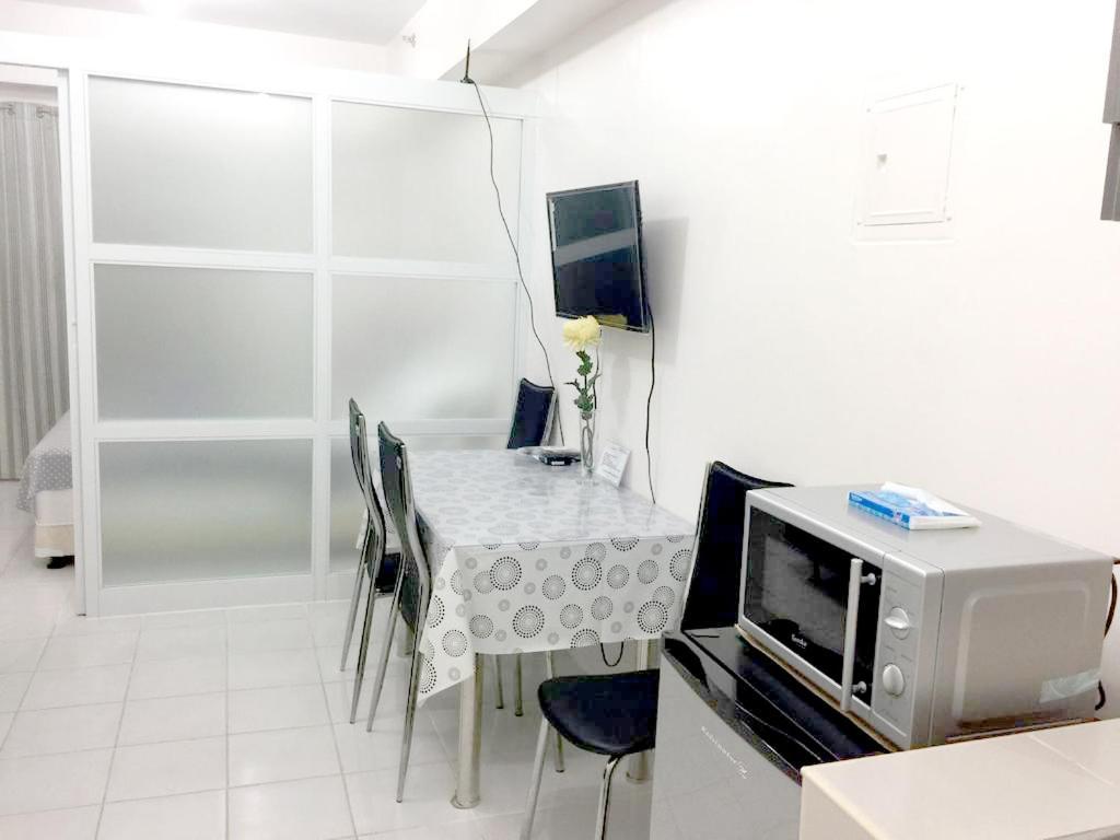 Cityland Tagaytay Taal Lake View City View Free Pool Parking Studios With Balcony Are City View 따가이따이 외부 사진