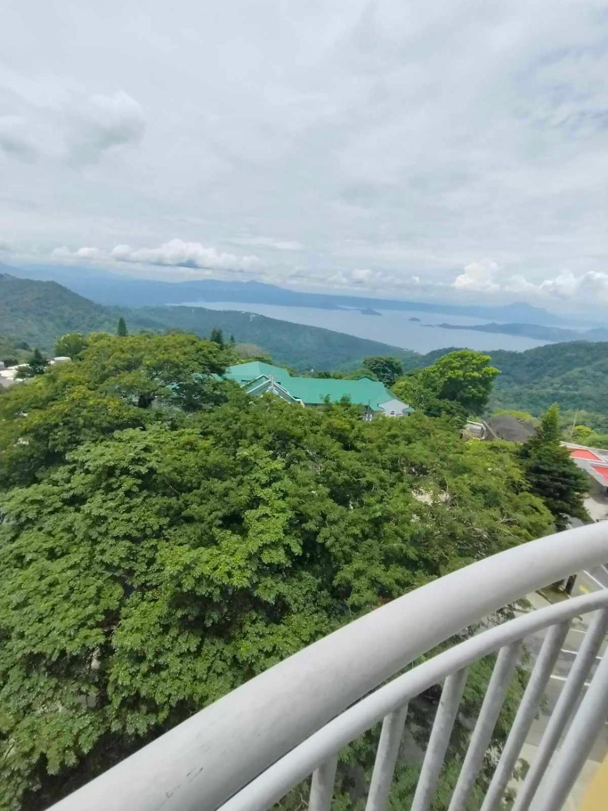 Cityland Tagaytay Taal Lake View City View Free Pool Parking Studios With Balcony Are City View 따가이따이 외부 사진